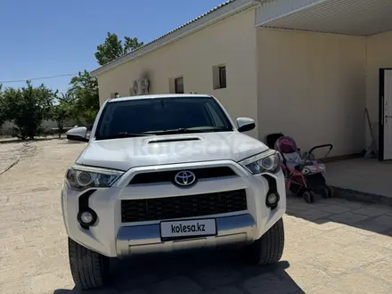 Toyota 4Runner 2015 года за 15 000 000 тг. в Актау – фото 2