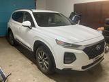 Hyundai Santa Fe 2020 годаfor13 000 000 тг. в Уральск