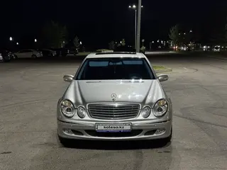 Mercedes-Benz E 320