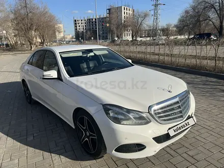 Mercedes-Benz E 200 2015 года за 10 000 000 тг. в Актобе – фото 3