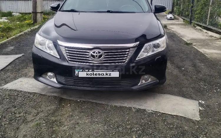 Toyota Camry 2012 года за 9 500 000 тг. в Актобе