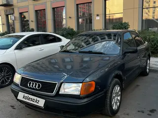 Audi 100