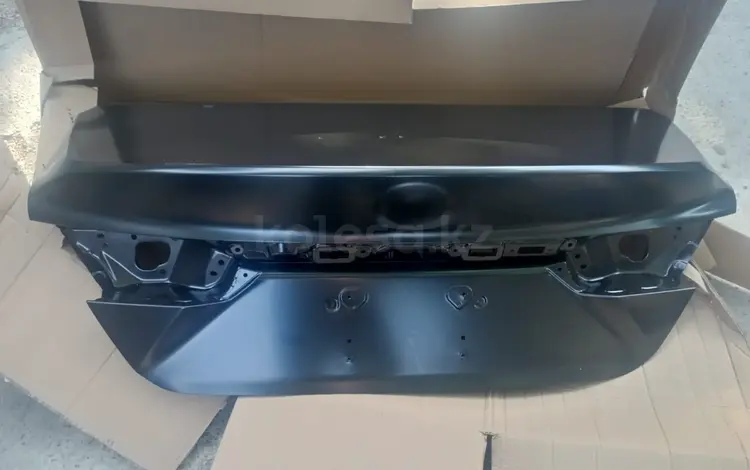 Крышка багажника новая, оригинал (Toyota Camry 80) за 340 000 тг. в Алматы