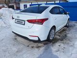 Hyundai Accent 2018 года за 7 000 000 тг. в Аксай – фото 3