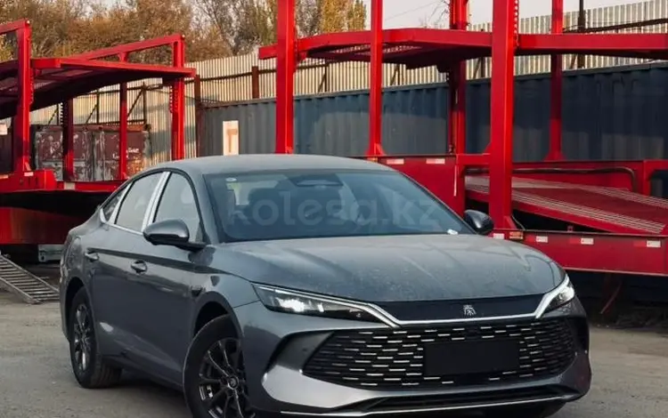 BYD Qin L DM-i Leading 2025 года за 9 550 000 тг. в Алматы