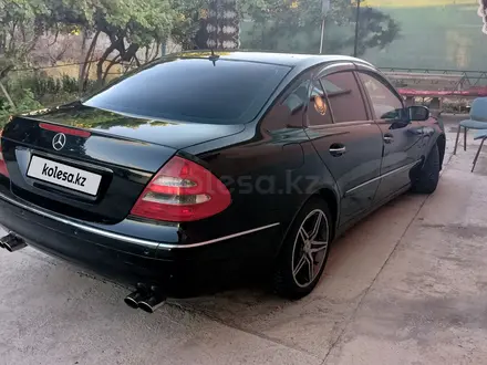 Mercedes-Benz E 320 2002 года за 4 700 000 тг. в Туркестан – фото 4