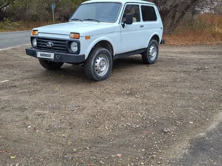 ВАЗ (Lada) Lada 2121 2000 года за 1 000 000 тг. в Семей