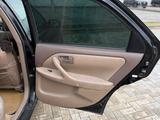 Toyota Camry 2000 года за 2 700 000 тг. в Кокшетау – фото 2
