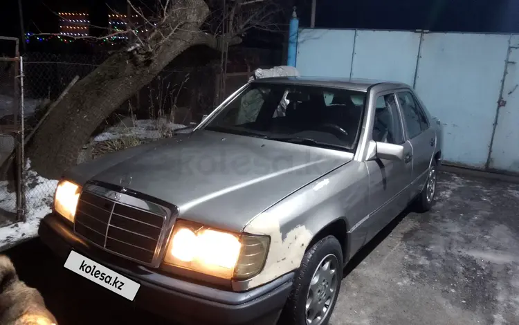 Mercedes-Benz E 260 1991 года за 900 000 тг. в Есик