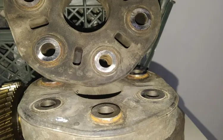 Мягкое соединение LEXUS gs300 за 20 000 тг. в Астана