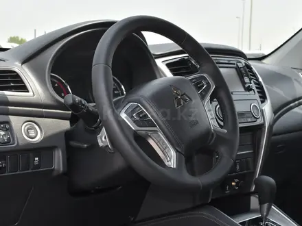 Mitsubishi L200 2024 года за 11 782 085 тг. в Алматы – фото 17