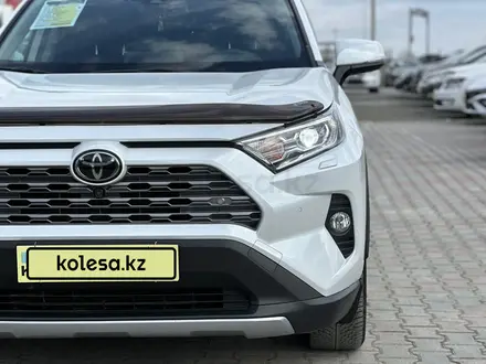 Toyota RAV4 2021 года за 16 700 000 тг. в Актобе – фото 11