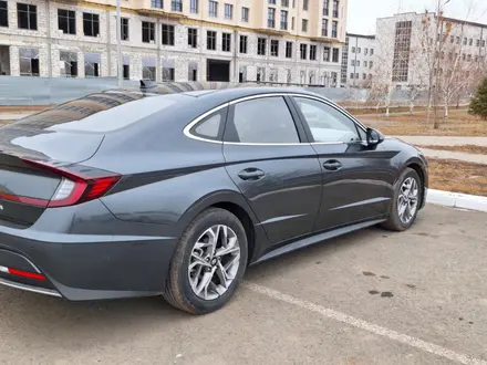 Hyundai Sonata 2021 года за 12 500 000 тг. в Уральск – фото 4