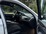BMW X5 2017 года за 19 000 000 тг. в Алматы – фото 4