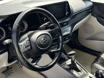 Hyundai Bayon 2023 года за 8 050 000 тг. в Атырау – фото 12