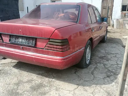 Mercedes-Benz E 200 1991 года за 700 000 тг. в Кызылорда – фото 6
