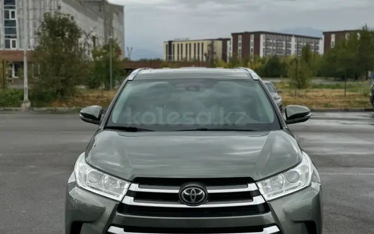 Toyota Highlander 2019 года за 18 000 000 тг. в Алматы