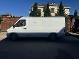 Mercedes-Benz Sprinter 1998 года за 2 500 000 тг. в Караганда – фото 2