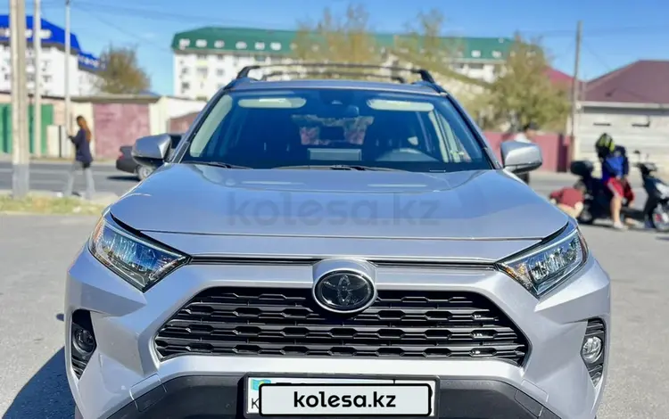 Toyota RAV4 2019 года за 13 500 000 тг. в Актау