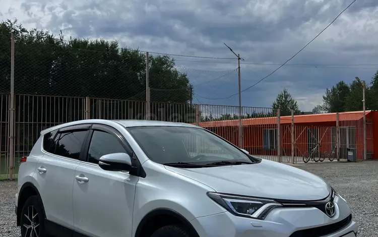 Toyota RAV4 2018 года за 11 300 000 тг. в Усть-Каменогорск