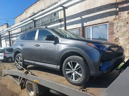 Toyota RAV4 2018 года за 10 800 000 тг. в Петропавловск – фото 3