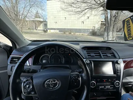 Toyota Camry 2014 годаүшін9 800 000 тг. в Экибастуз – фото 9