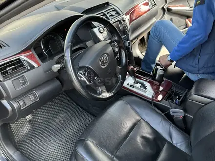 Toyota Camry 2014 годаүшін9 800 000 тг. в Экибастуз – фото 10