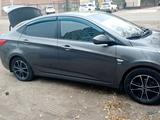 Hyundai Accent 2014 года за 5 400 000 тг. в Уральск – фото 2