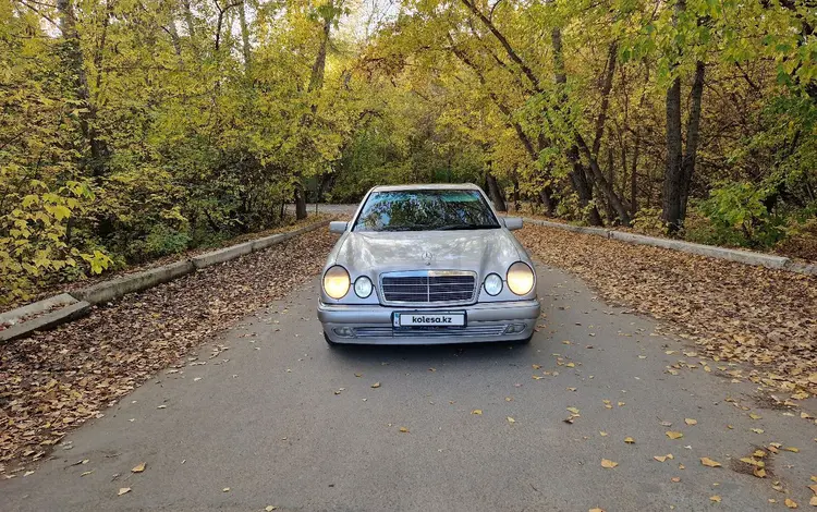 Mercedes-Benz E 200 1996 годаүшін3 000 000 тг. в Семей