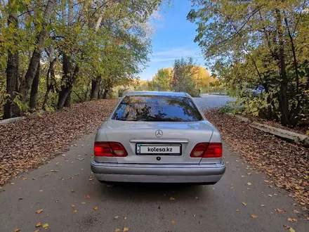 Mercedes-Benz E 200 1996 года за 3 000 000 тг. в Семей – фото 5