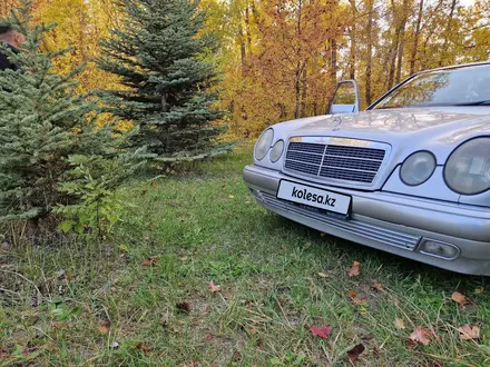 Mercedes-Benz E 200 1996 года за 3 000 000 тг. в Семей – фото 9