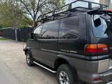 Mitsubishi Delica 1996 годаfor3 900 000 тг. в Алматы – фото 2