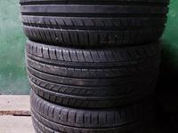 Шины 215/40R17 за 12 500 тг. в Алматы