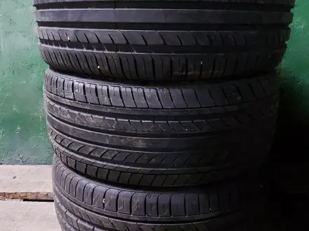 Шины 215/40R17 за 12 500 тг. в Алматы