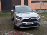 Toyota RAV4 2020 года за 13 600 000 тг. в Актобе – фото 4