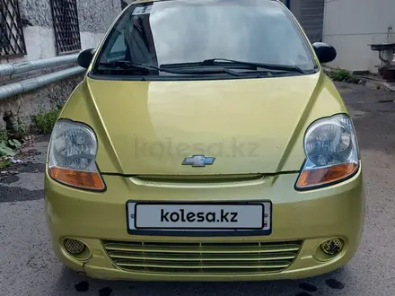 Chevrolet Spark 2008 года за 2 000 000 тг. в Актобе – фото 12