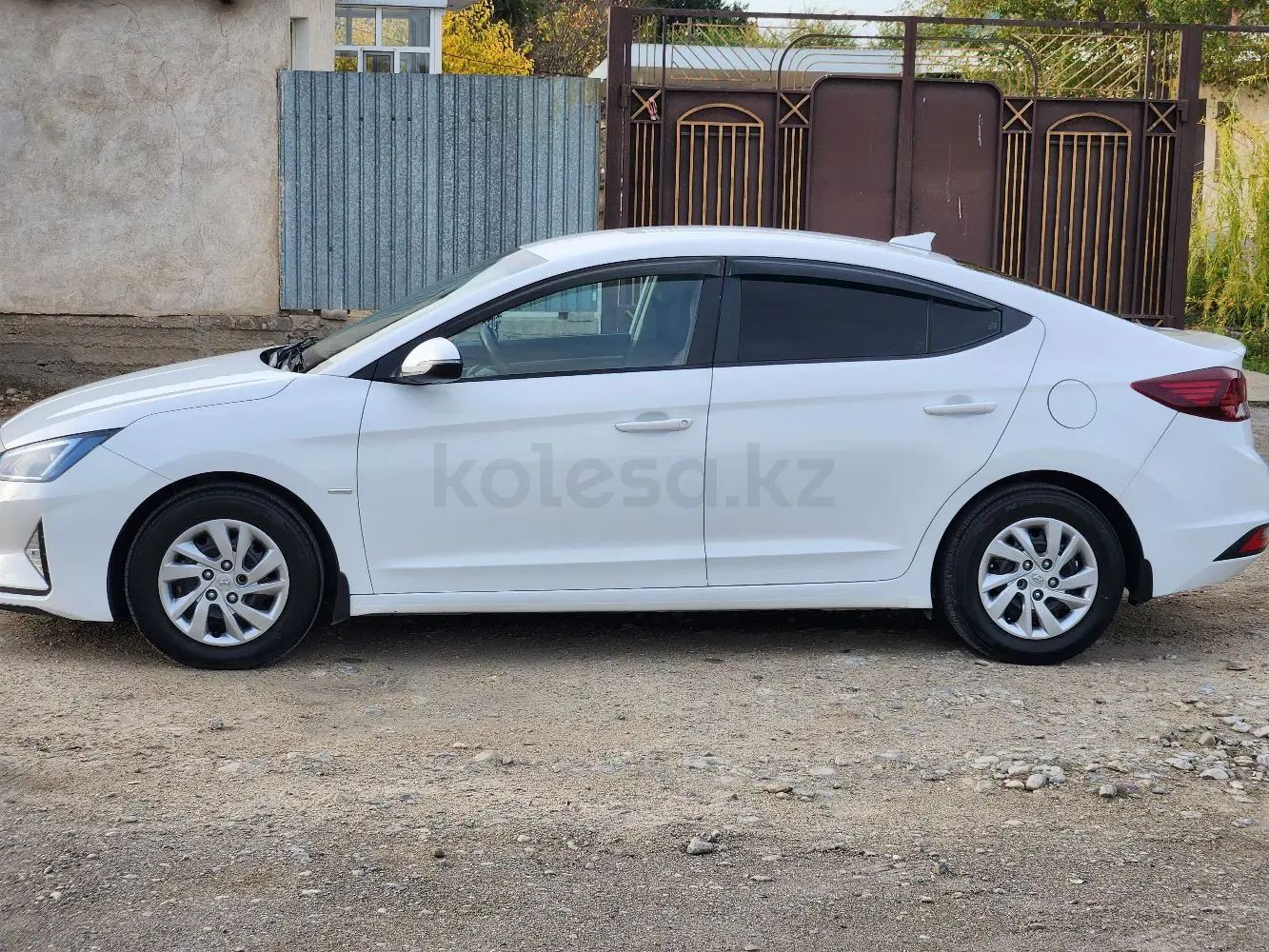 Hyundai Elantra, 2019