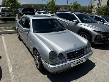 Mercedes-Benz E 280 1997 года за 2 700 000 тг. в Алматы