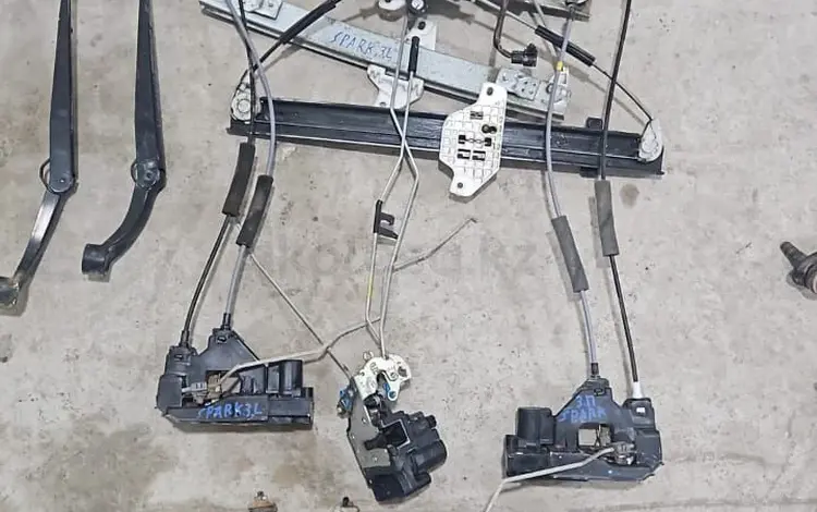 Chevrolet Spark 2020 стеклоподъёмник за 1 000 тг. в Алматы