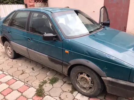 Volkswagen Passat 1993 года за 700 000 тг. в Астана – фото 2