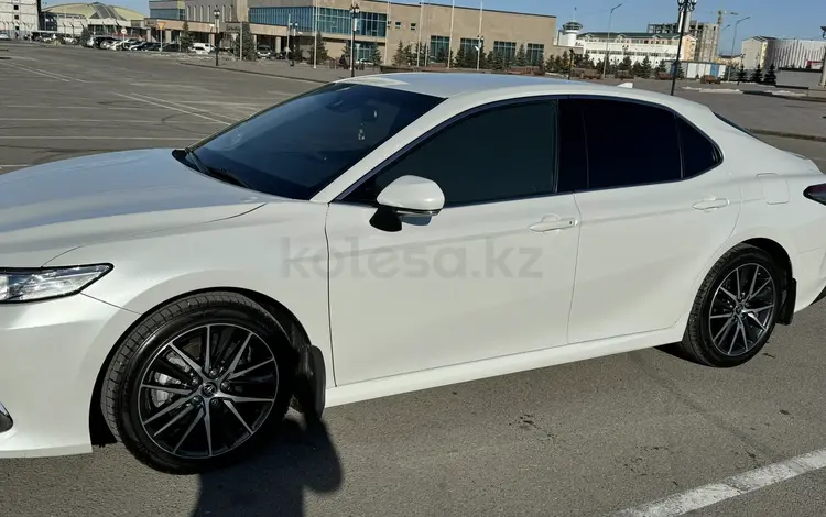 Toyota Camry 2022 года за 20 000 000 тг. в Талдыкорган