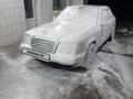 Mercedes-Benz E 220 1993 года за 1 400 000 тг. в Караганда