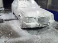 Mercedes-Benz E 220 1993 года за 1 400 000 тг. в Караганда – фото 2