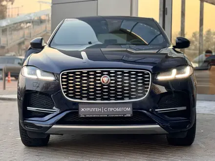 Jaguar F-Pace 2022 года за 26 800 000 тг. в Алматы – фото 2