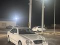 Mercedes-Benz E 320 2000 года за 4 500 000 тг. в Актау – фото 2