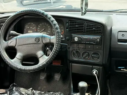 Volkswagen Passat 1995 года за 2 600 000 тг. в Тараз – фото 19