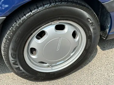Volkswagen Passat 1995 года за 2 600 000 тг. в Тараз – фото 27