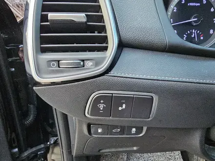 Hyundai Grandeur 2018 года за 11 290 000 тг. в Алматы – фото 24