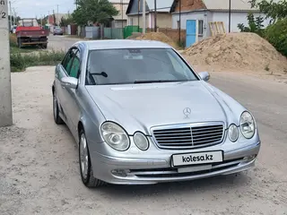 Mercedes-Benz E 320