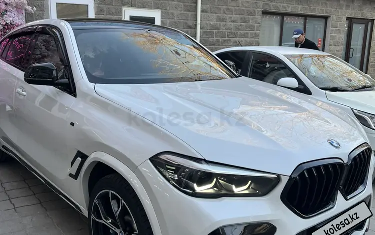 BMW X6 2022 года за 42 000 000 тг. в Алматы